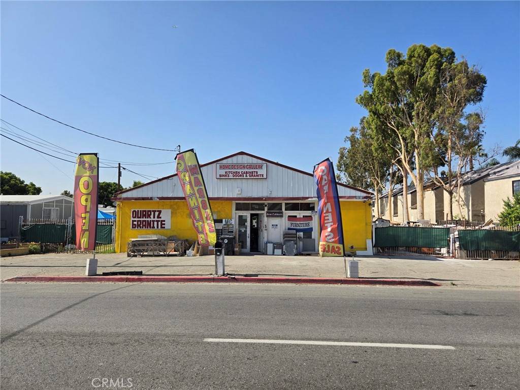 Bloomington, CA 92316,18189 Valley BLVD