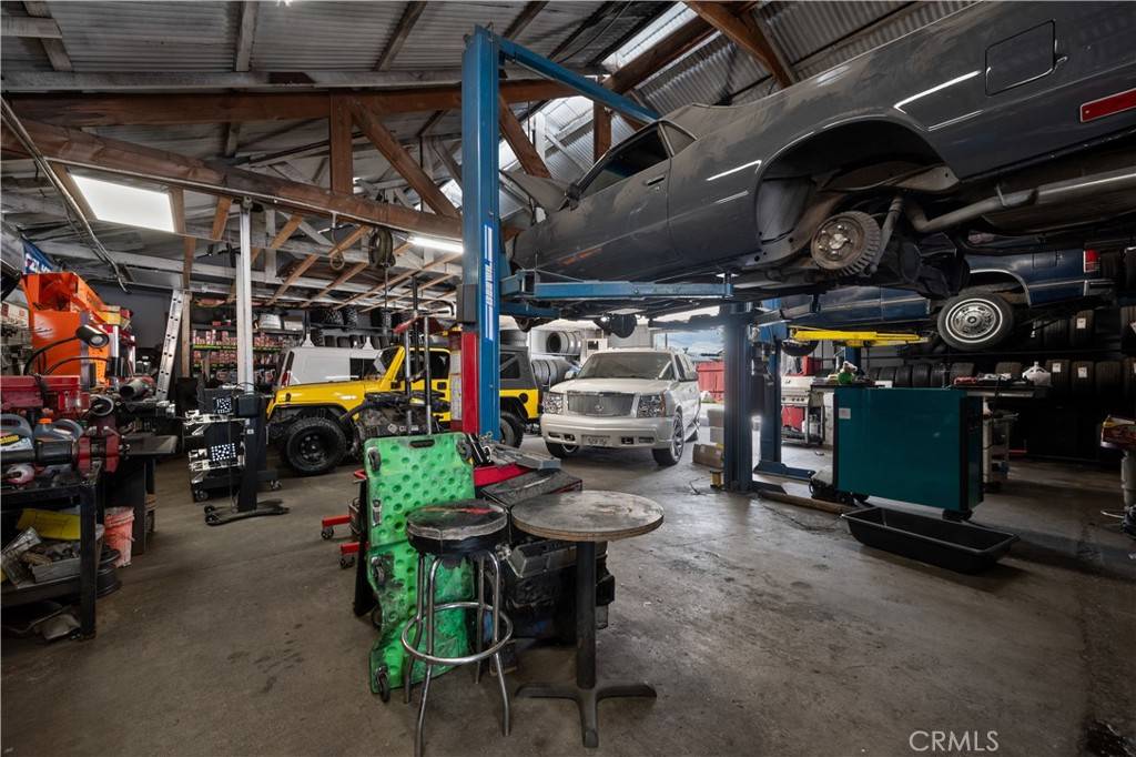 Colton, CA 92324,455 S La Cadena DR