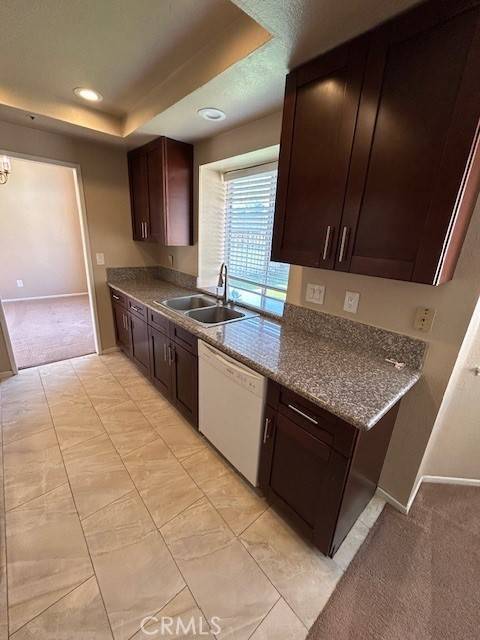 Fontana, CA 92336,13646 Kings Canyon CT