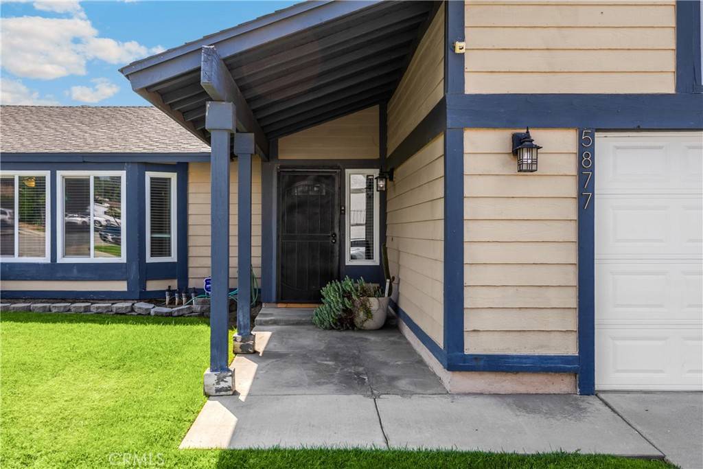 San Bernardino, CA 92407,5877 Cynthia ST
