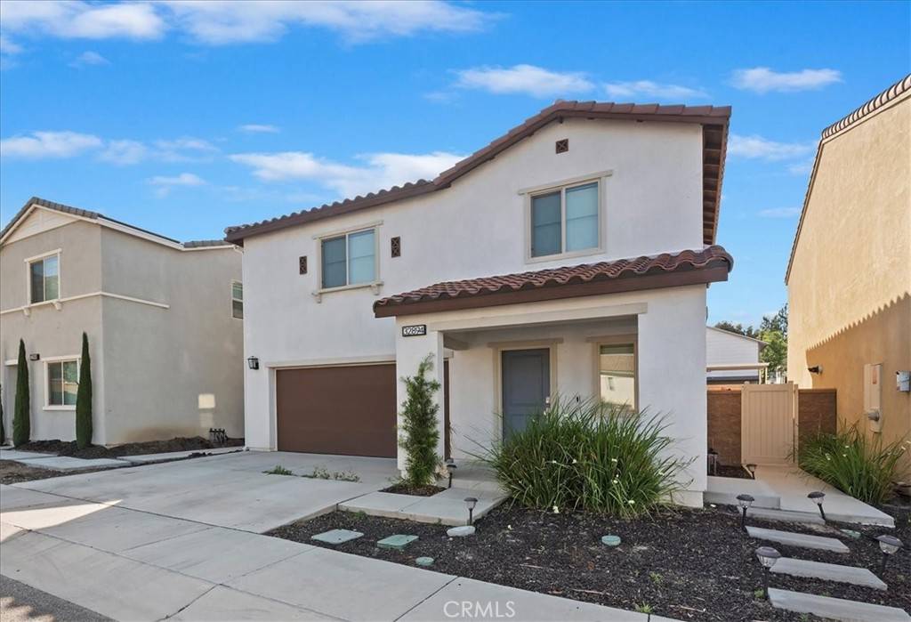 Lake Elsinore, CA 92530,32894 Crown Point LN