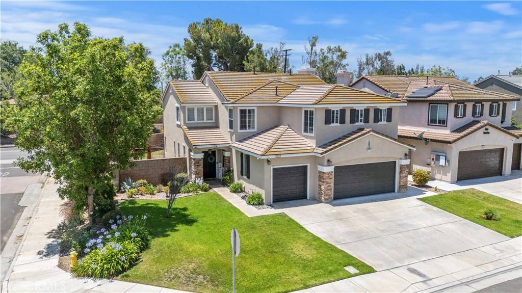 Eastvale, CA 92880,12917 Clemson DR