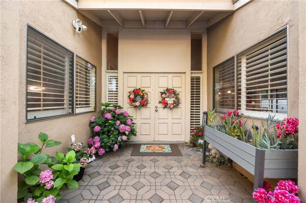 Upland, CA 91786,1137 Mountain Gate RD