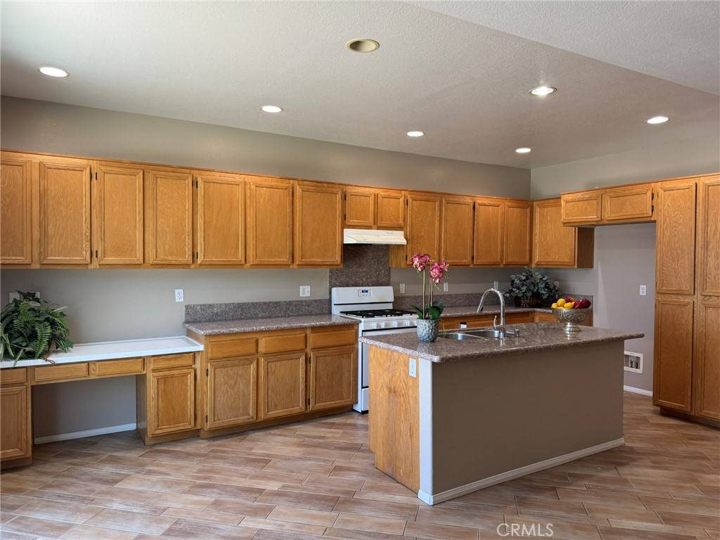 Moreno Valley, CA 92555,15765 Avenida De Calma