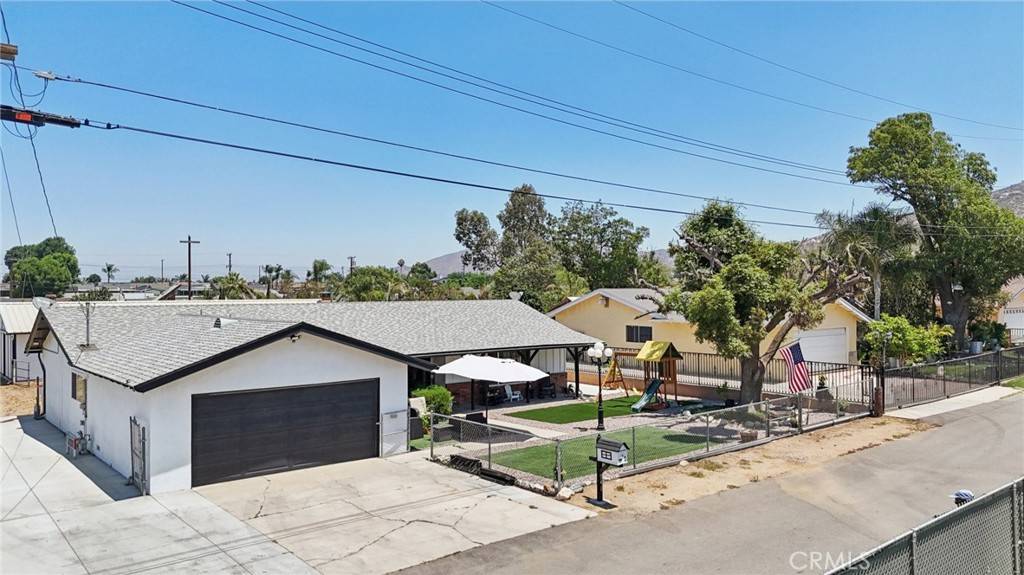 Norco, CA 92860,941 Hillside LN