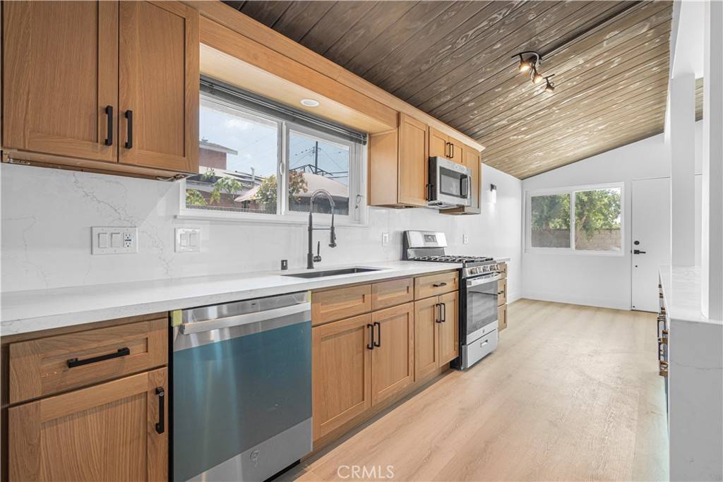 Norwalk, CA 90650,12302 Beaty AVE