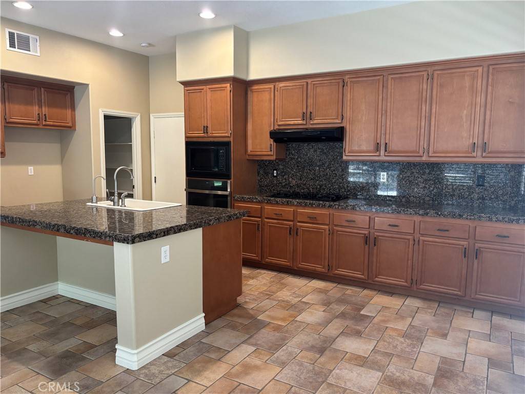 Rancho Santa Margarita, CA 92688,20 Berlamo