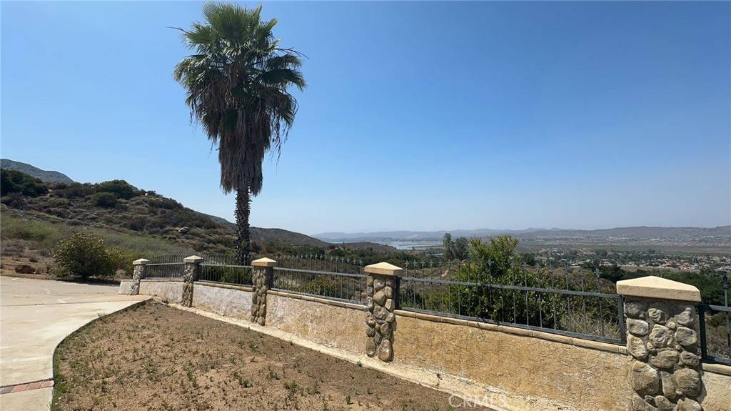 Lake Elsinore, CA 92530,19301 Jasmine CT