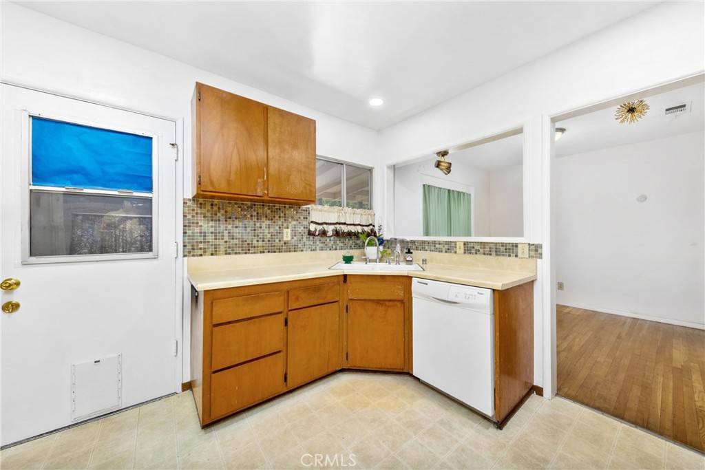 San Bernardino, CA 92407,5064 N Berkeley AVE