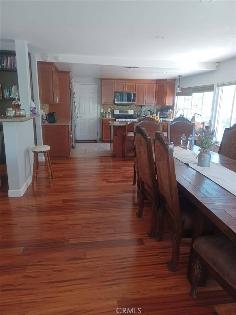 Riverside, CA 92503,9849 Canada WAY