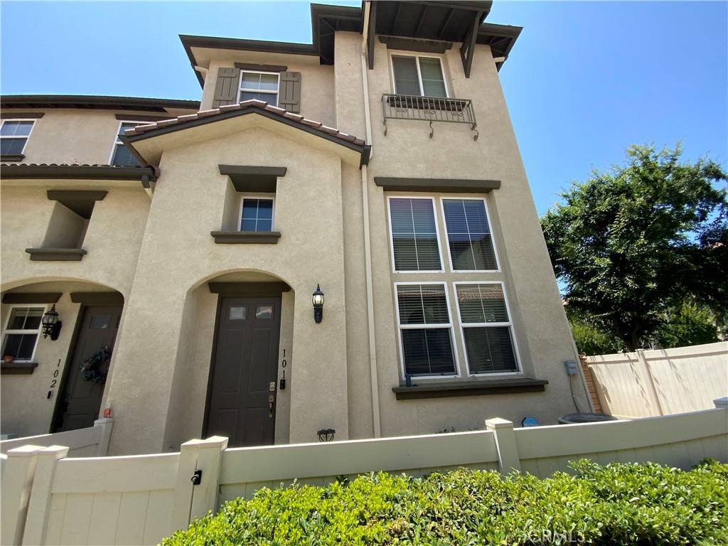 Murrieta, CA 92563,33640 Willow Haven LN #101