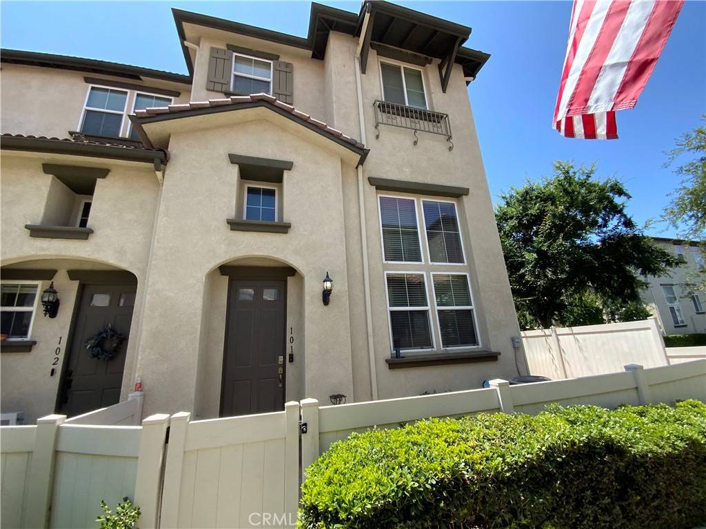 Murrieta, CA 92563,33640 Willow Haven LN #101