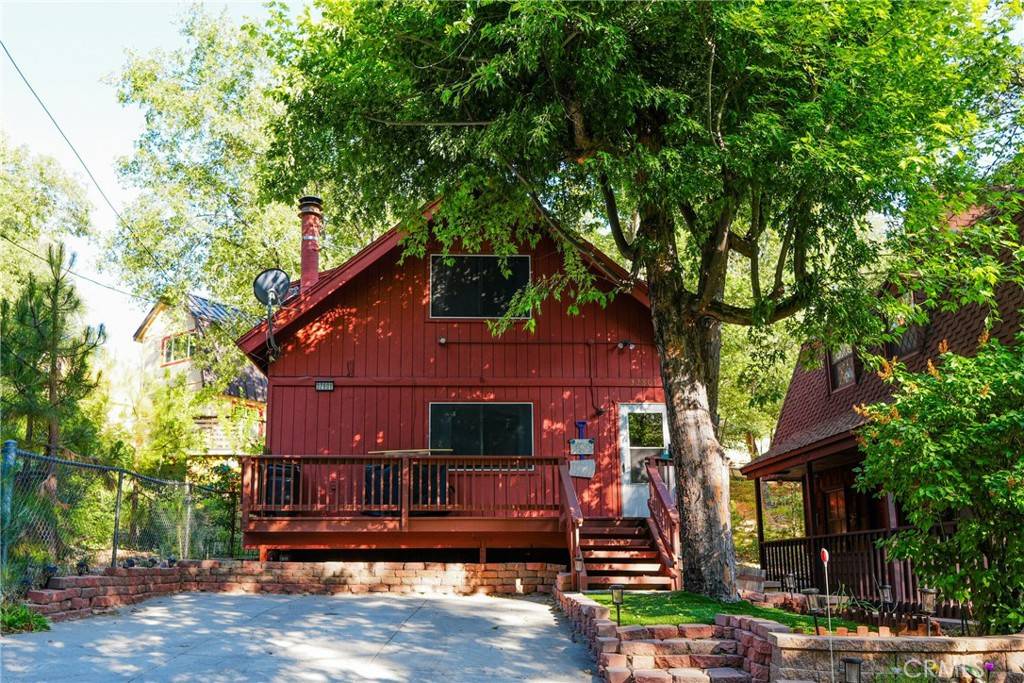 Running Springs, CA 92382,32801 Encina Dr