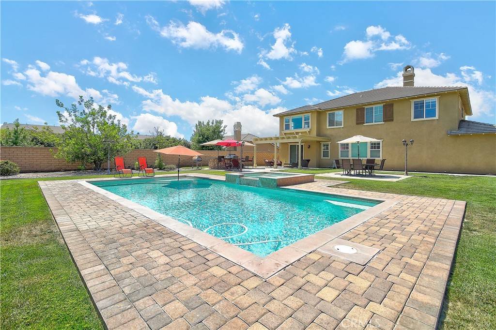 Riverside, CA 92503,13033 Ridge Route RD