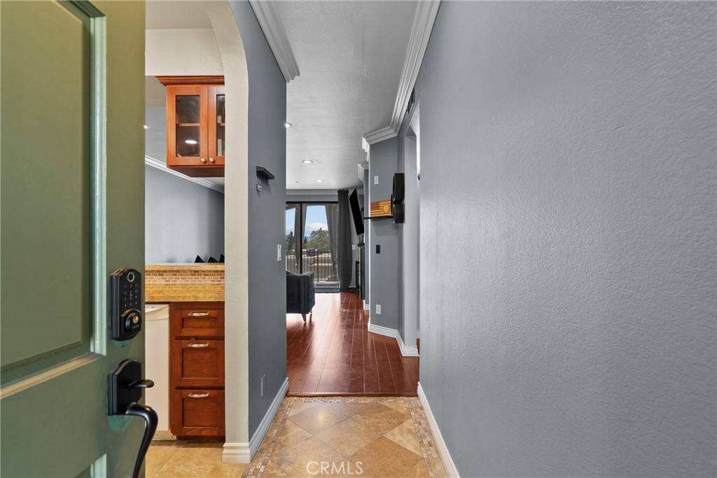 Long Beach, CA 90802,555 Maine AVE #320