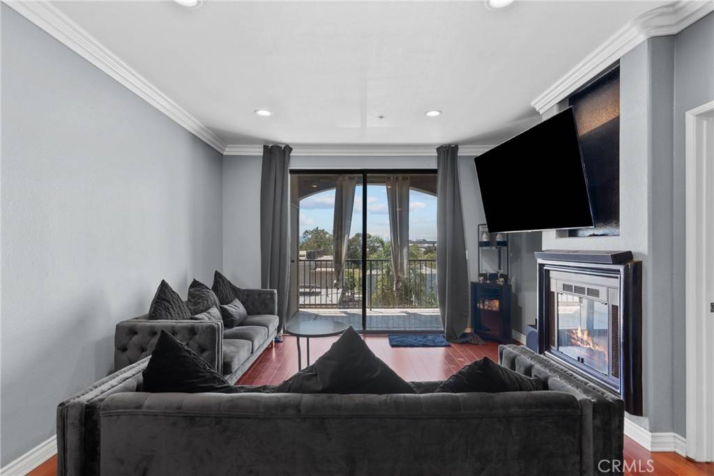 Long Beach, CA 90802,555 Maine AVE #320