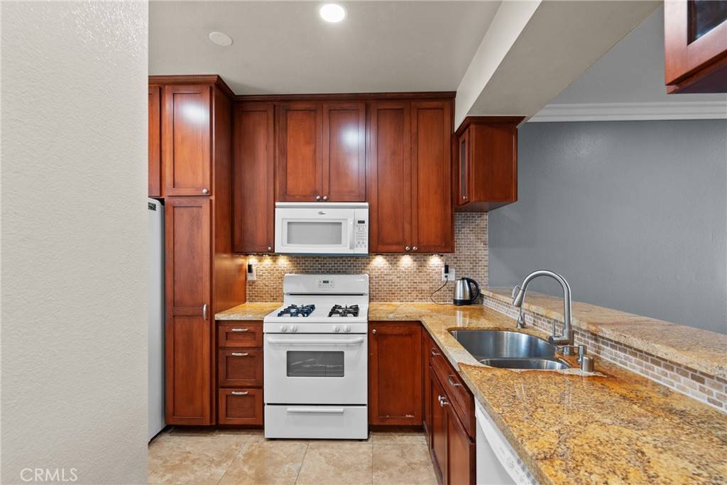 Long Beach, CA 90802,555 Maine AVE #320