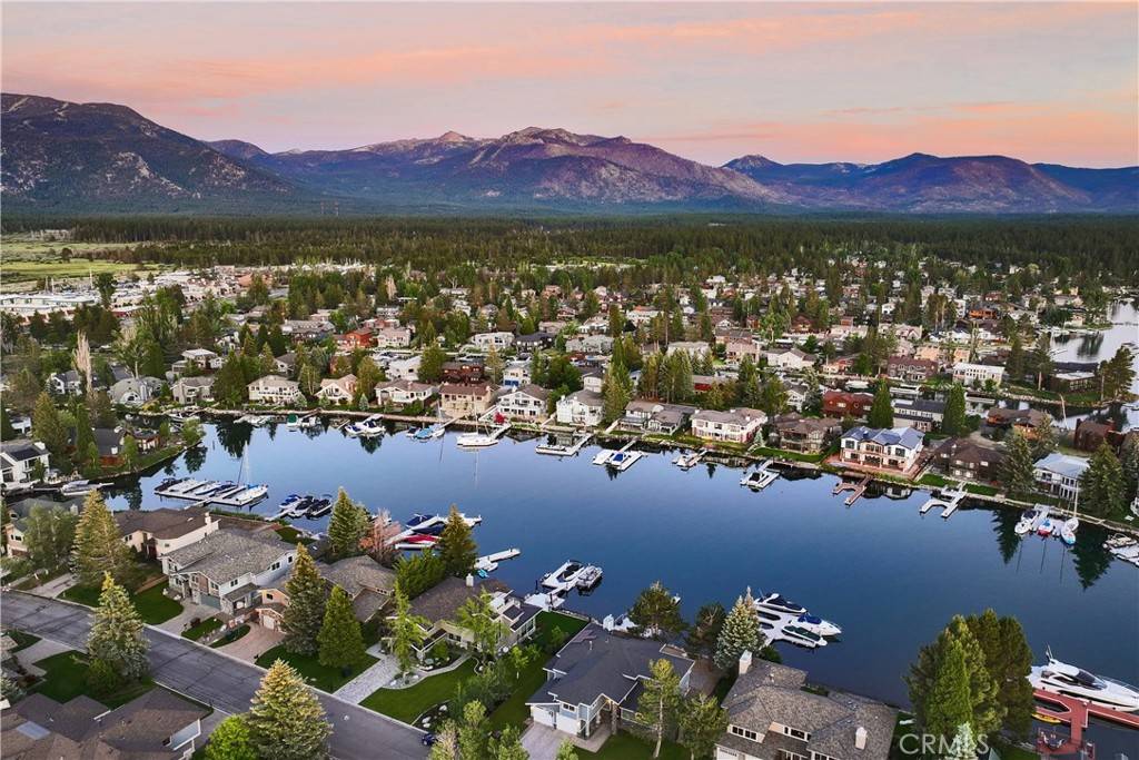 South Lake Tahoe, CA 96150,276 Beach Drive