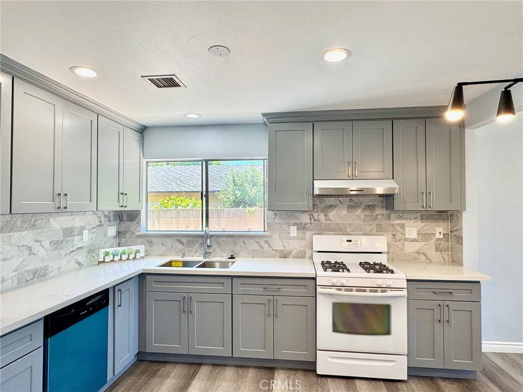 Montclair, CA 91763,9985 Amherst AVE
