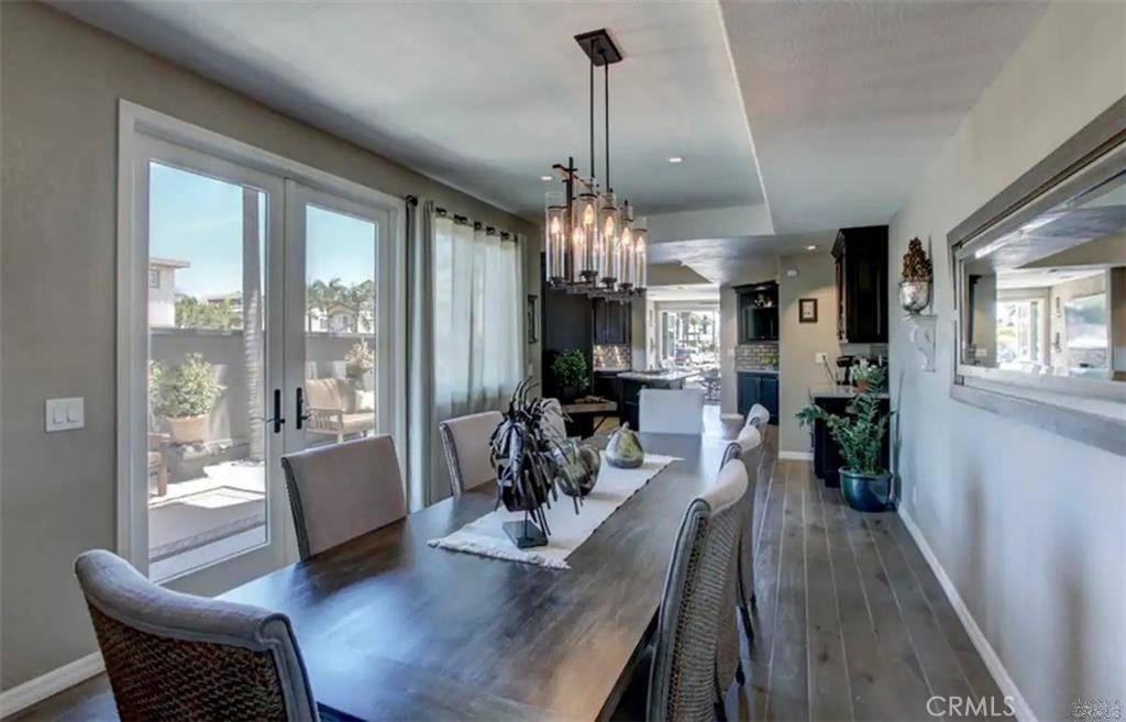 Huntington Beach, CA 92648,123 10th ST
