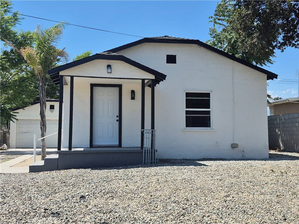 Colton, CA 92324,817 Orange Grove AVE