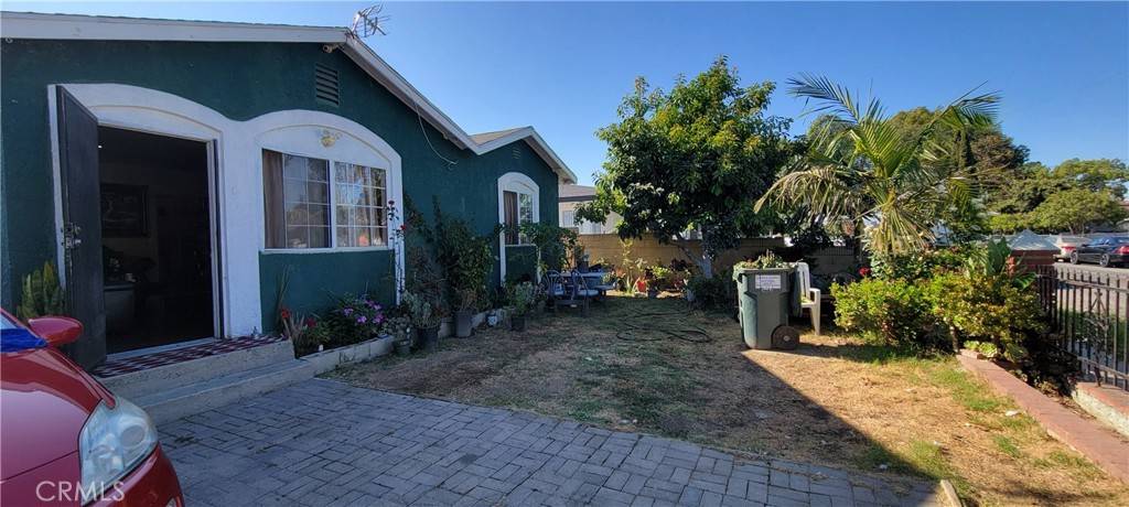 Compton, CA 90221,16427 S Harris AVE