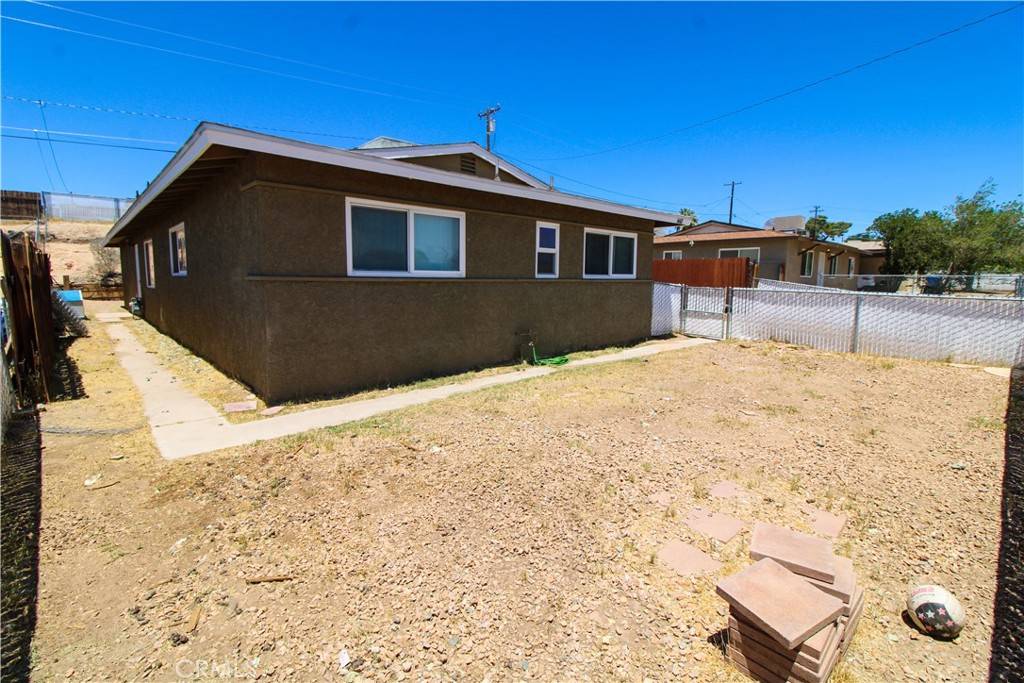 Barstow, CA 92311,660 Elm DR