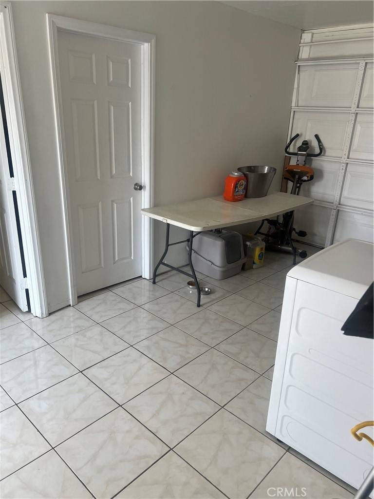 Highland, CA 92346,26832 6th ST