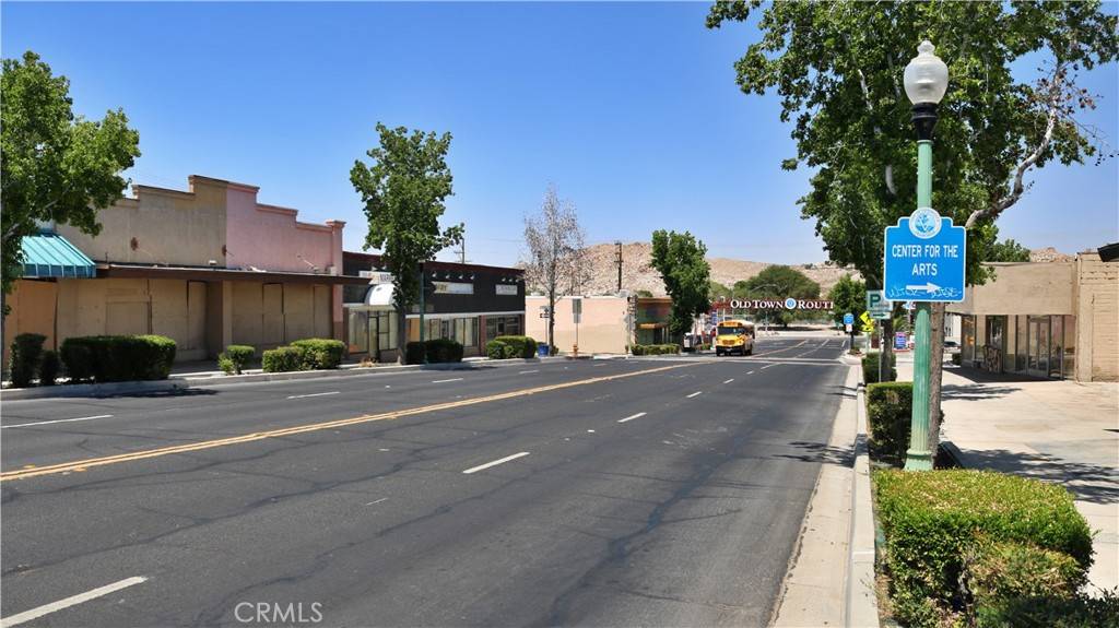 Victorville, CA 92395,15572 7th ST