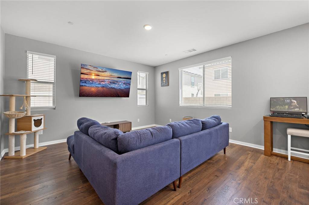 Rialto, CA 92376,571 E Alru Ave