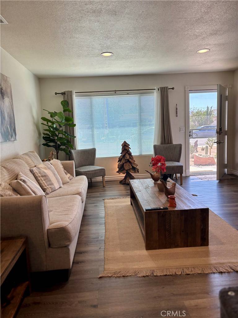 San Jacinto, CA 92583,580 Cecelia