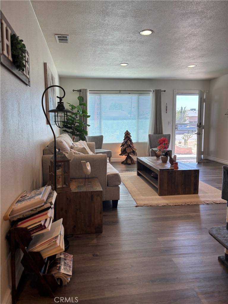 San Jacinto, CA 92583,580 Cecelia