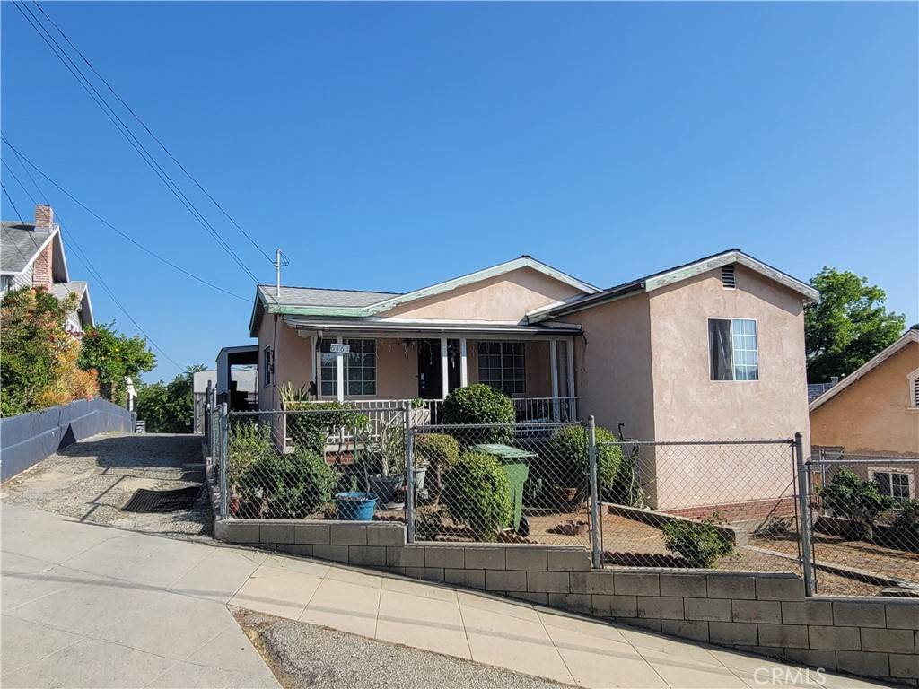 Los Angeles, CA 90042,6162 Annan WAY