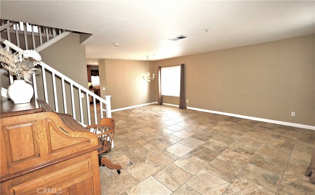 Fontana, CA 92336,5825 Opal CT