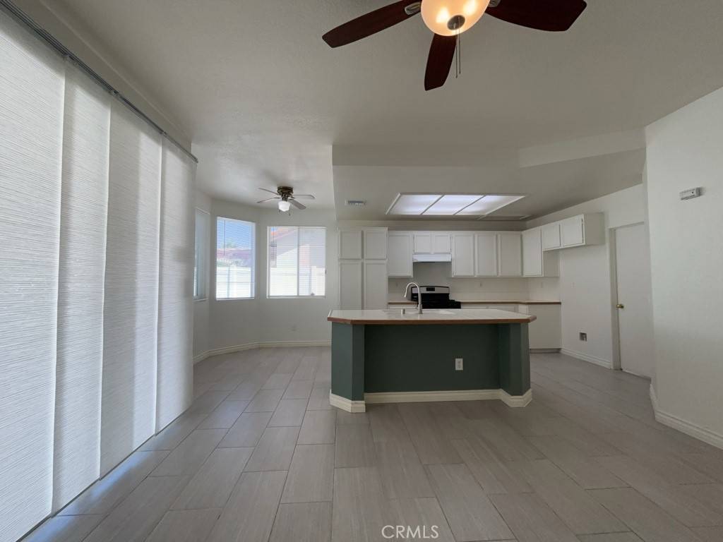 Jurupa Valley, CA 92509,5236 Quapaw WAY