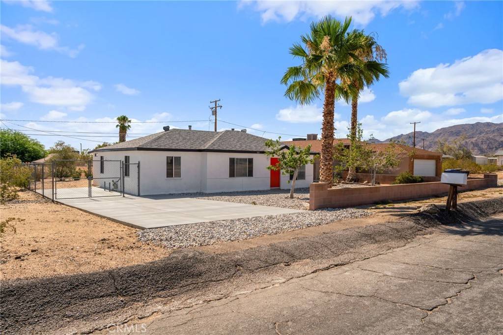 29 Palms, CA 92277,5619 Daisy AVE