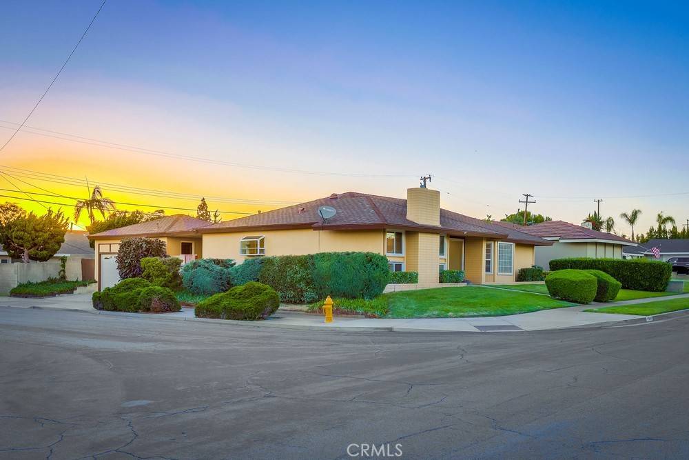 Yorba Linda, CA 92886,4661 Casa Oro DR