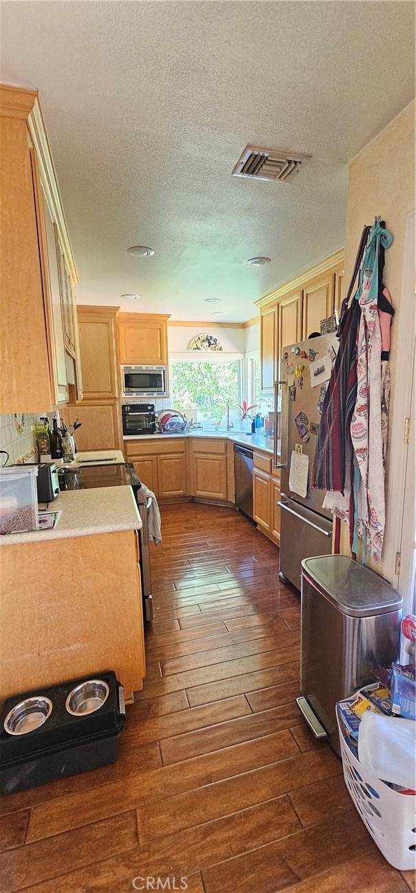 Redlands, CA 92373,1438 Bella Vista