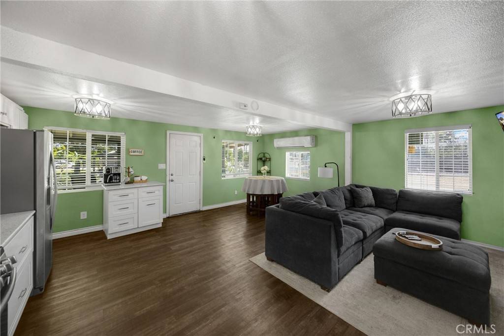Colton, CA 92324,1003 Stevenson ST