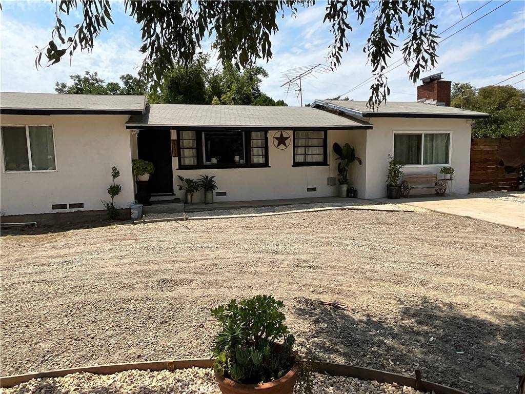 Yucaipa, CA 92399,12572 14th ST