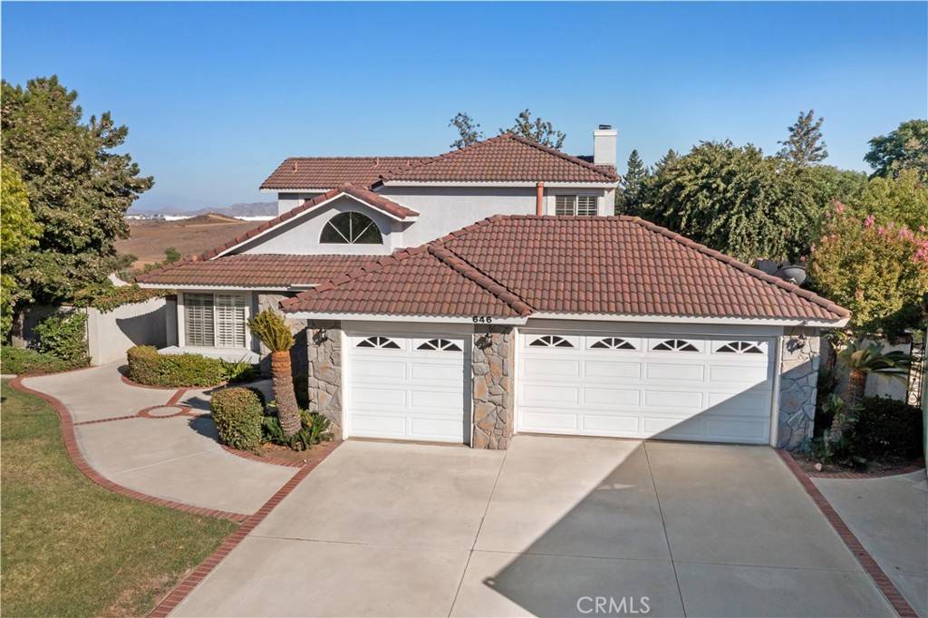 Riverside, CA 92506,646 Lakewood DR