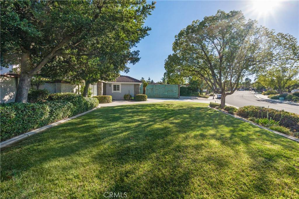 Riverside, CA 92506,646 Lakewood DR