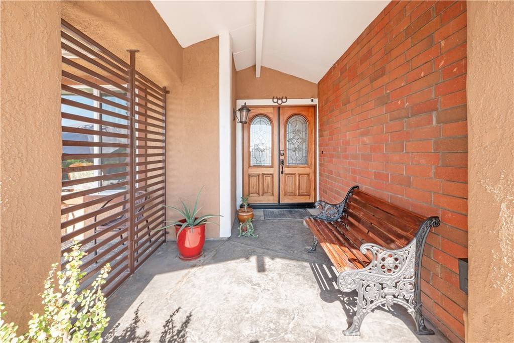 Norco, CA 92860,3985 Oakridge CIR