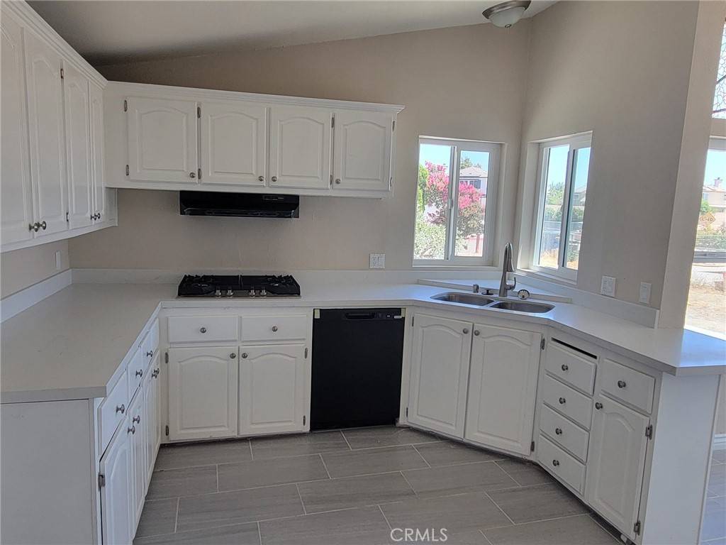 San Jacinto, CA 92582,370 Lori Ann ST