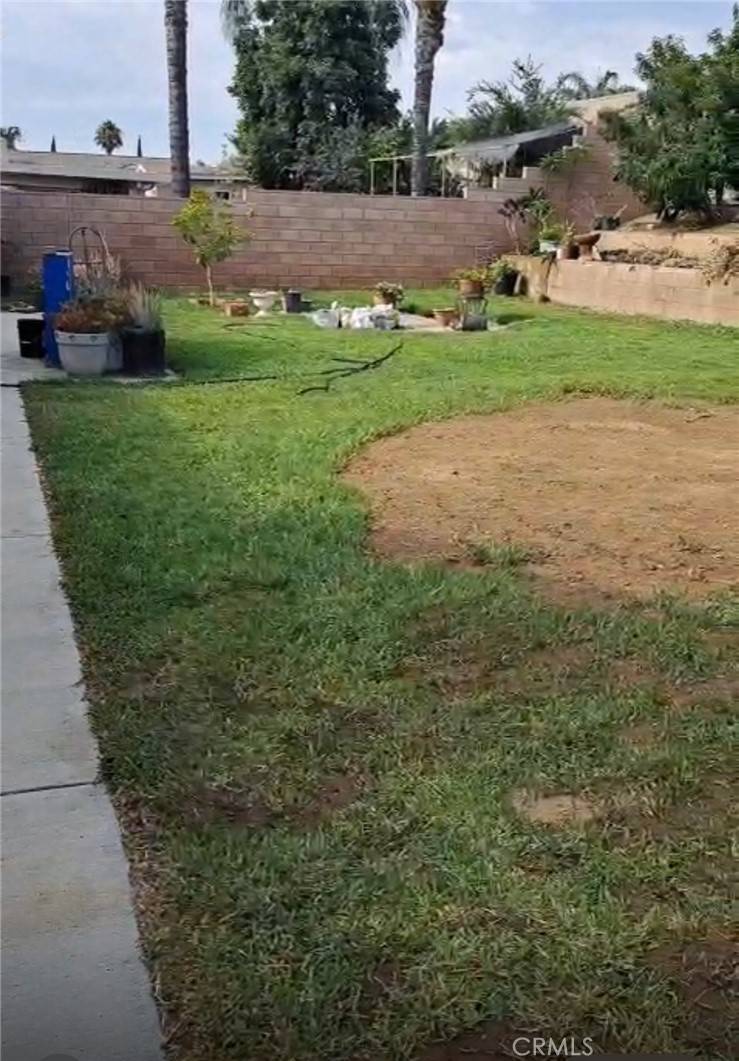Bloomington, CA 92316,10576 Horseshoes Dr