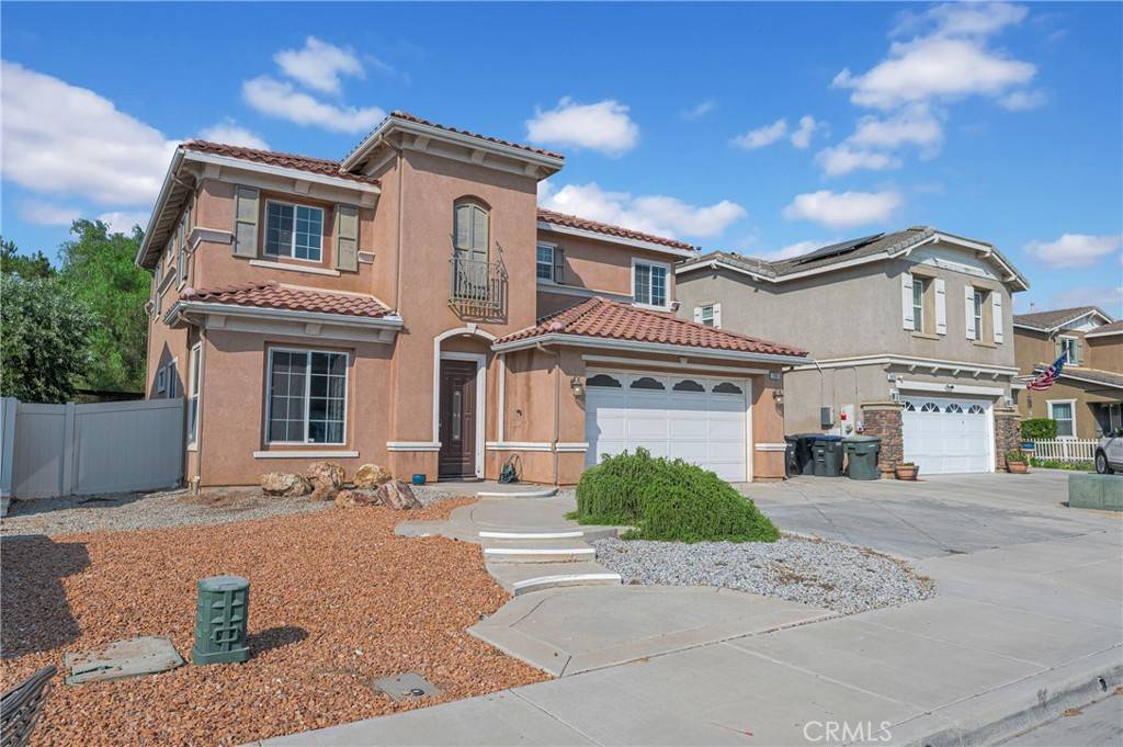 Perris, CA 92571,2981 Barn Owl DR