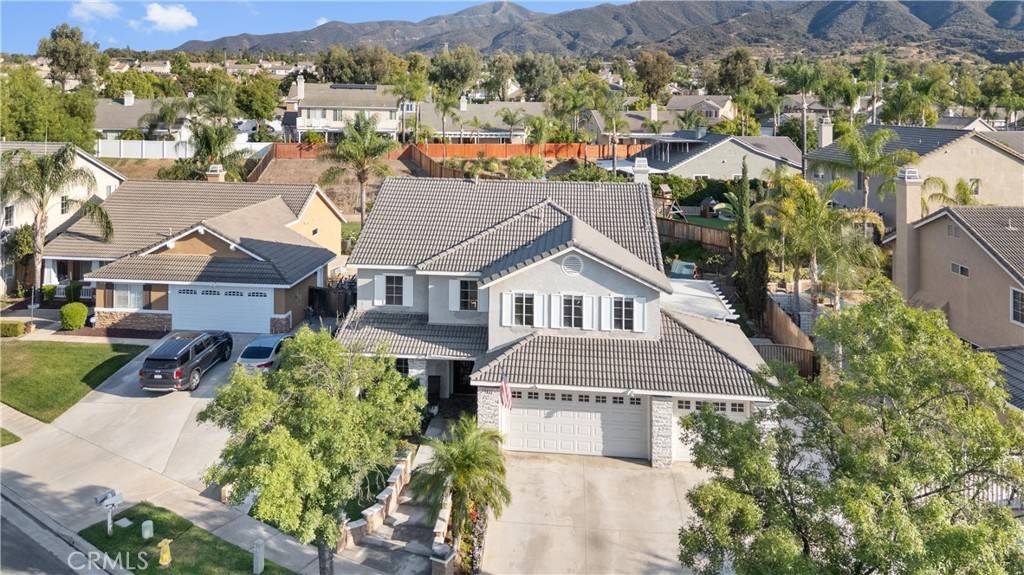 Corona, CA 92882,832 Carolina CIR