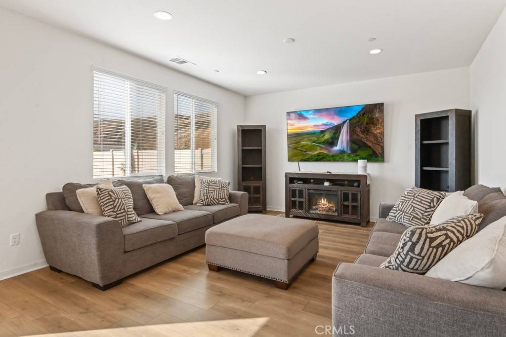 Highland, CA 92346,8004 Sorrento WAY