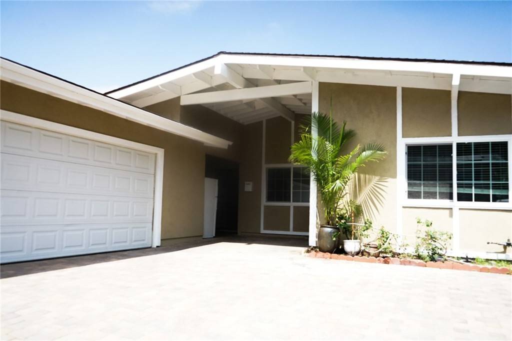 Pacoima, CA 91331,12647 Terra Bella ST