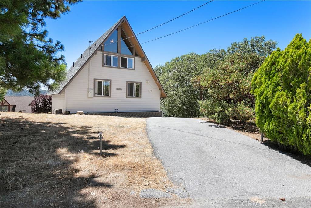 Lake Arrowhead, CA 92352,1234 Klondike DR